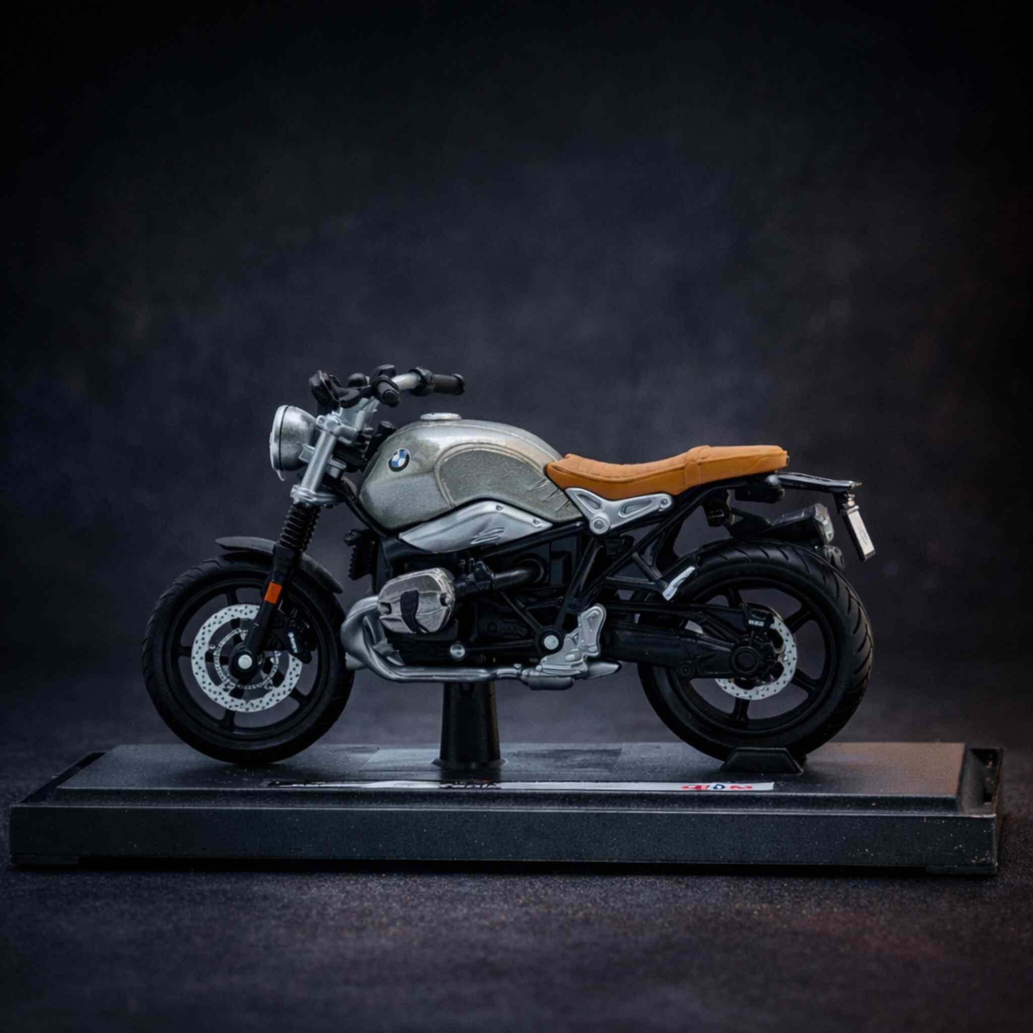 BMW R nineT Diecast Bike Model Classic Motorcycle Collectible Display 1 Collectibles