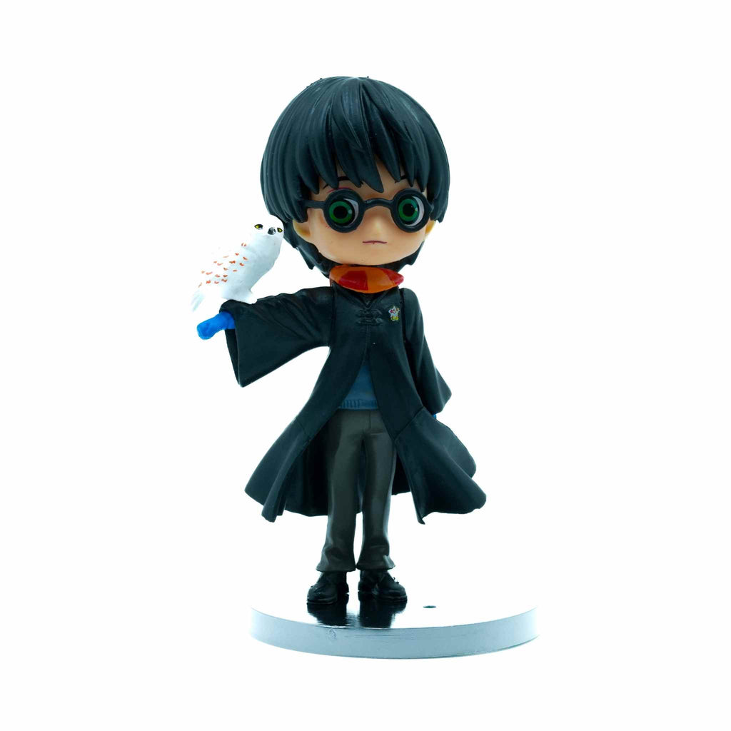 Harry Potter with Hedwig Owl Mini Figure Wizard Collectible 2 