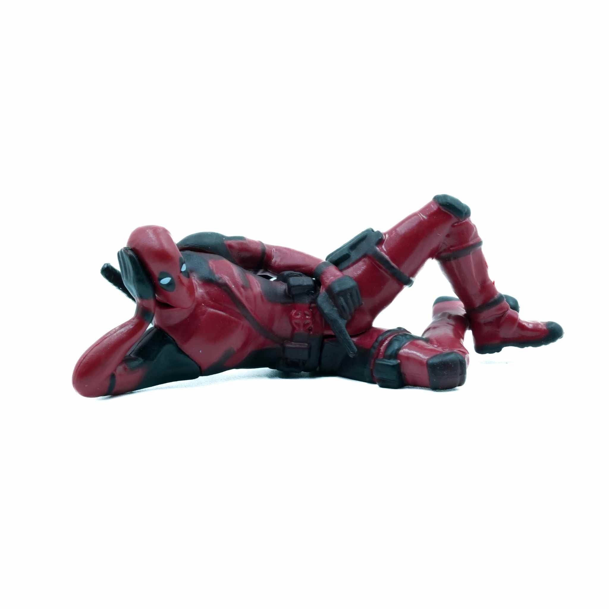 Marvel Deadpool Relaxing Pose Chibi Figurine 2 
