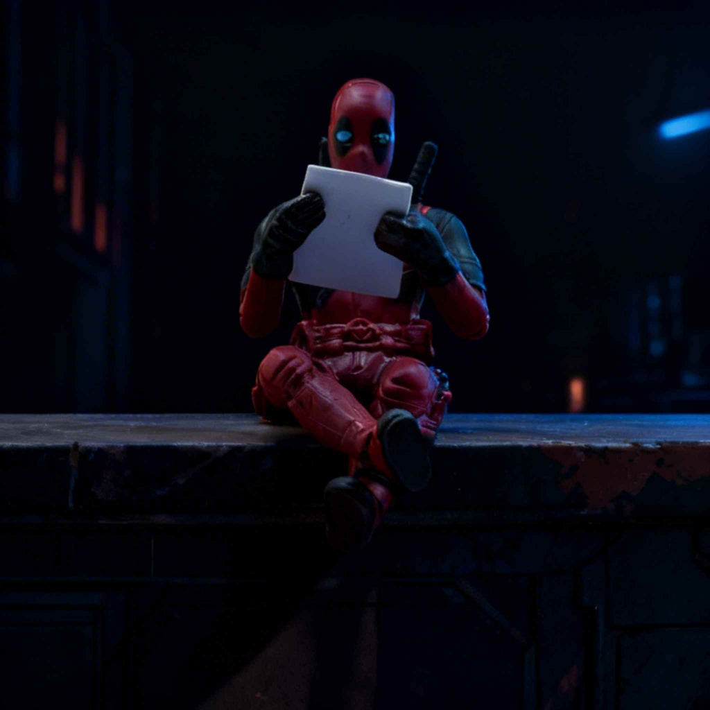 Marvel Deadpool Sitting Pose Chibi Figurine 1 Collectibles