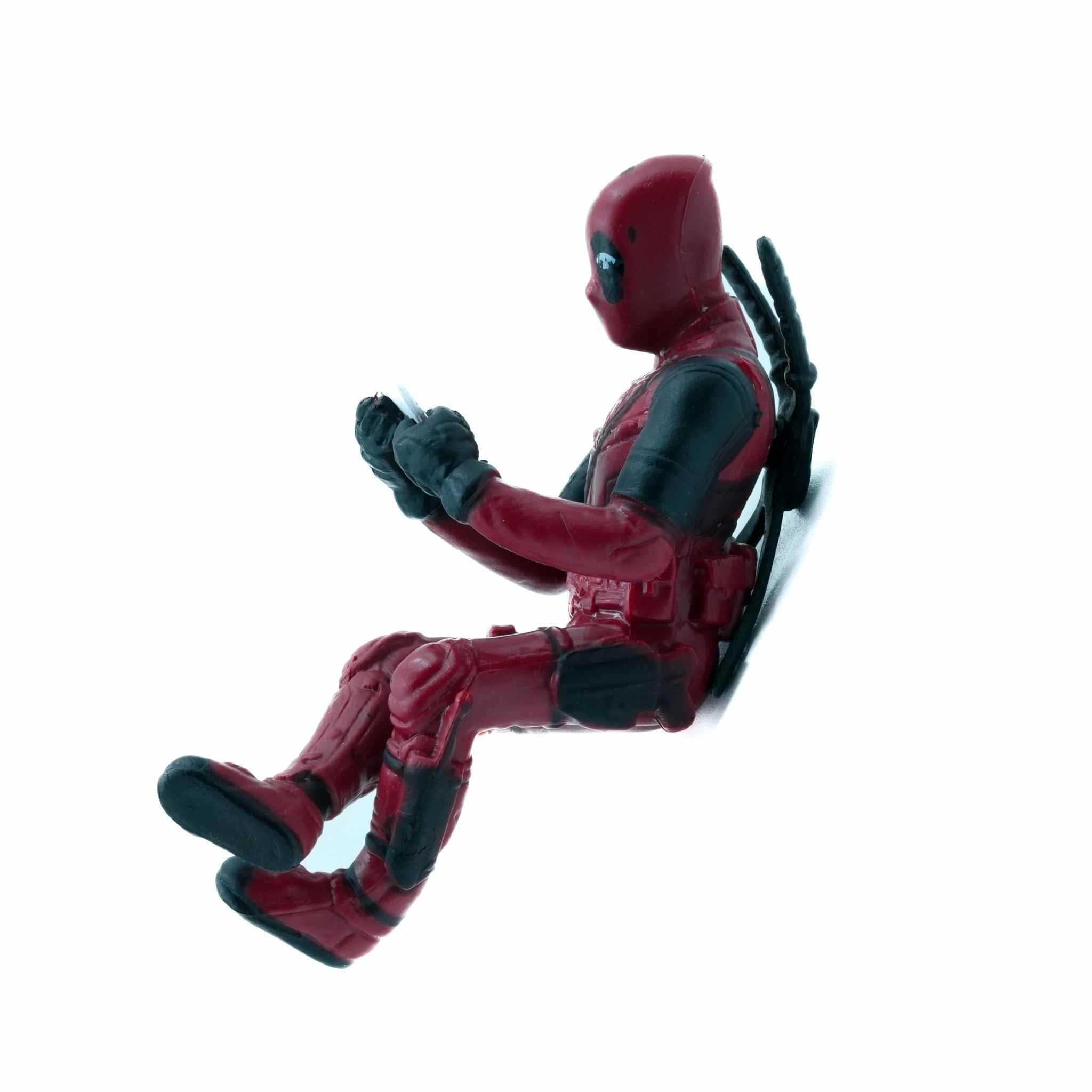Marvel Deadpool Sitting Pose Chibi Figurine 3 