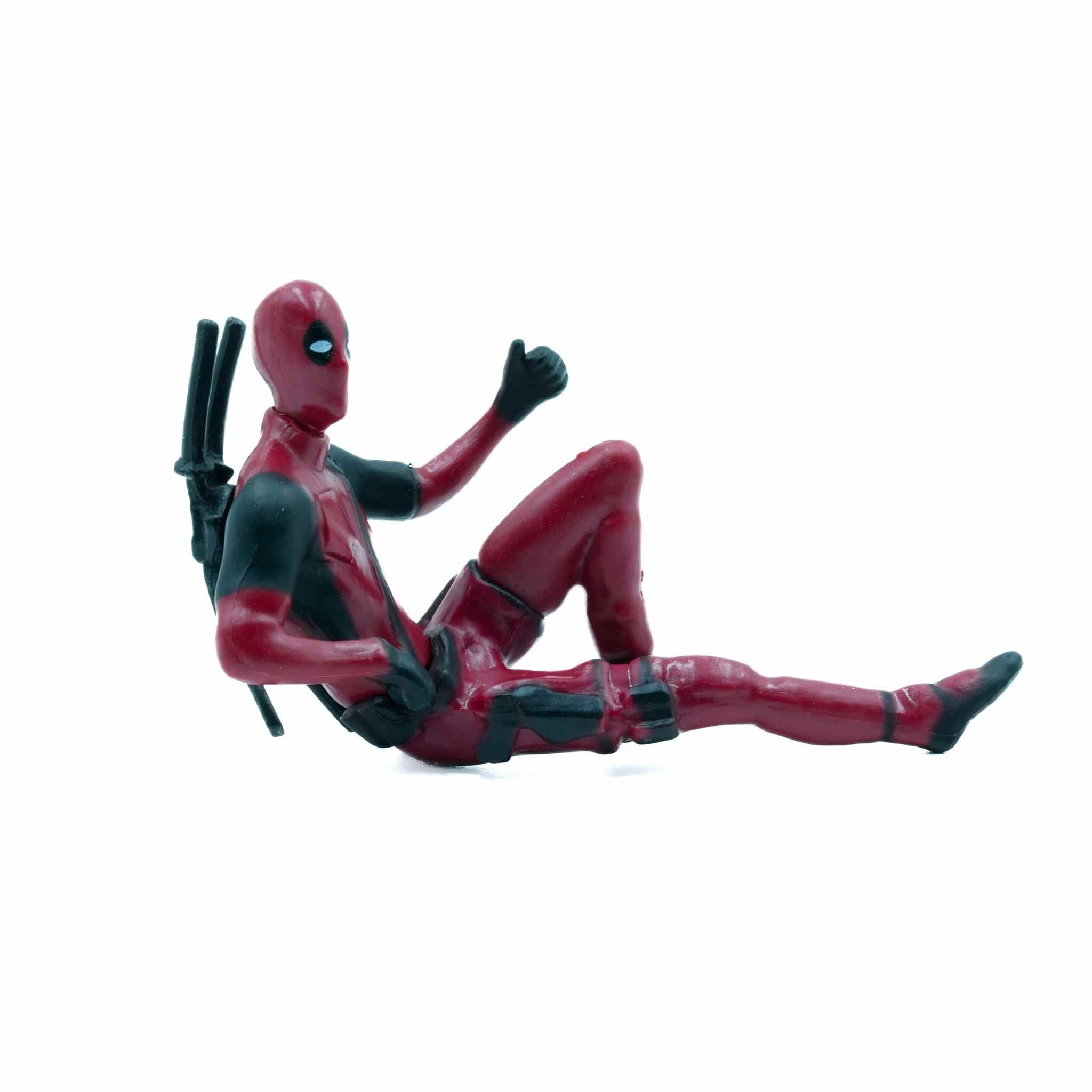 Marvel Deadpool Thumbs Up Chibi Figurine 2 